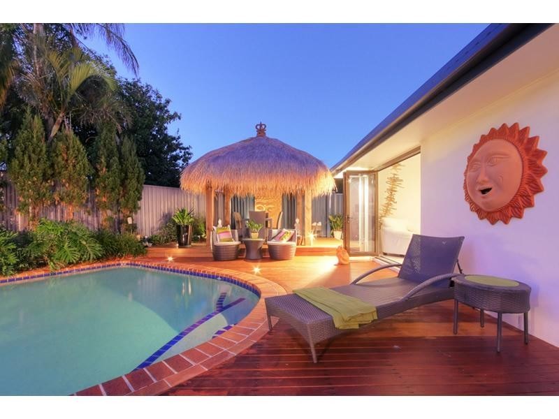 5 Torio Place, Runaway Bay QLD 4216