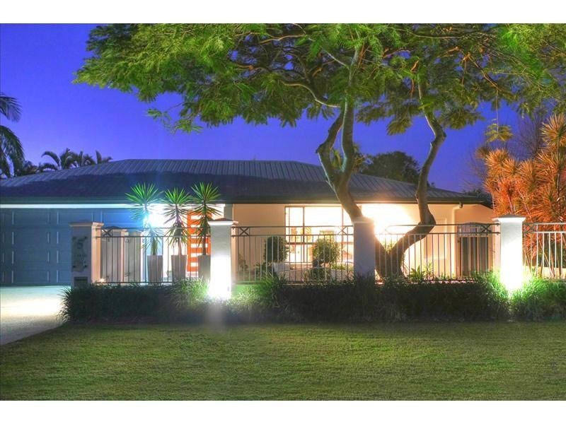 5 Torio Place, Runaway Bay QLD 4216