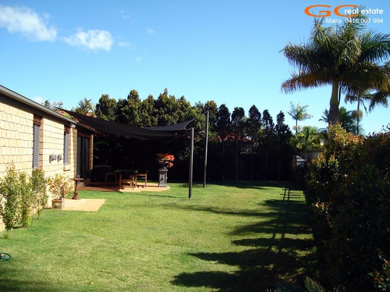 34 Shinnecock Close, Hope Island QLD 4212