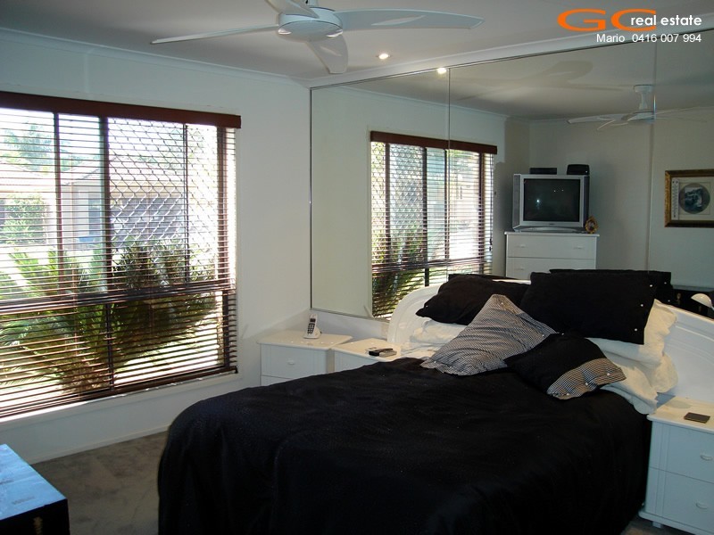 34 Shinnecock Close, Hope Island QLD 4212