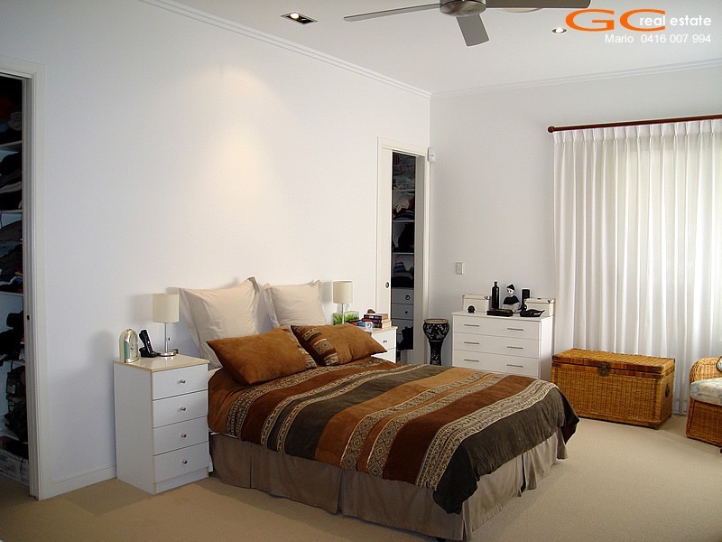 6112 Bolsena Circuit, Hope Island QLD 4212