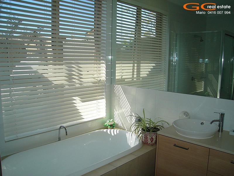 6112 Bolsena Circuit, Hope Island QLD 4212