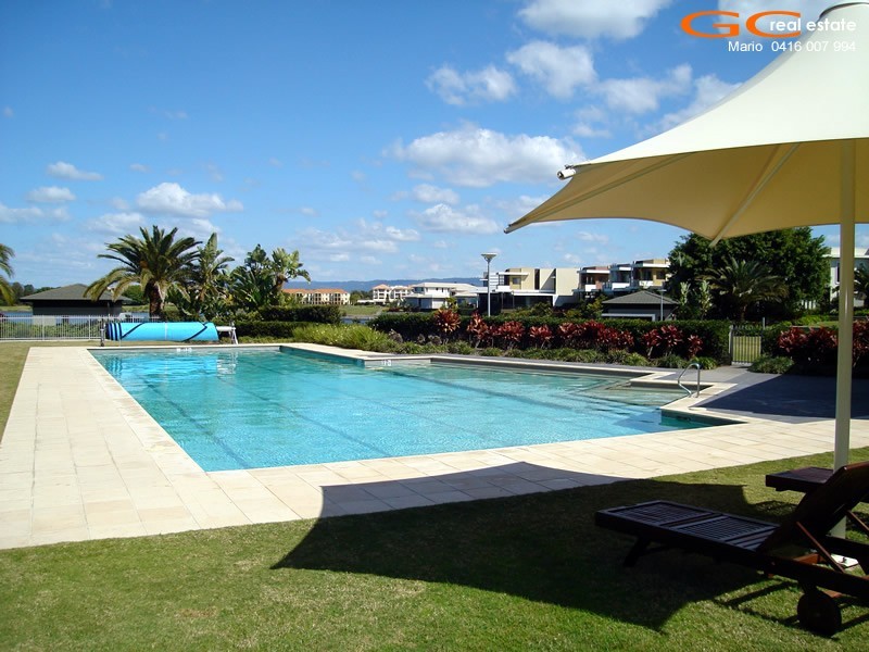 6112 Bolsena Circuit, Hope Island QLD 4212