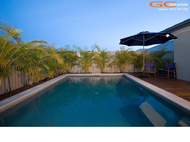 29 Rhodium Crescent, Hope Island QLD 4212