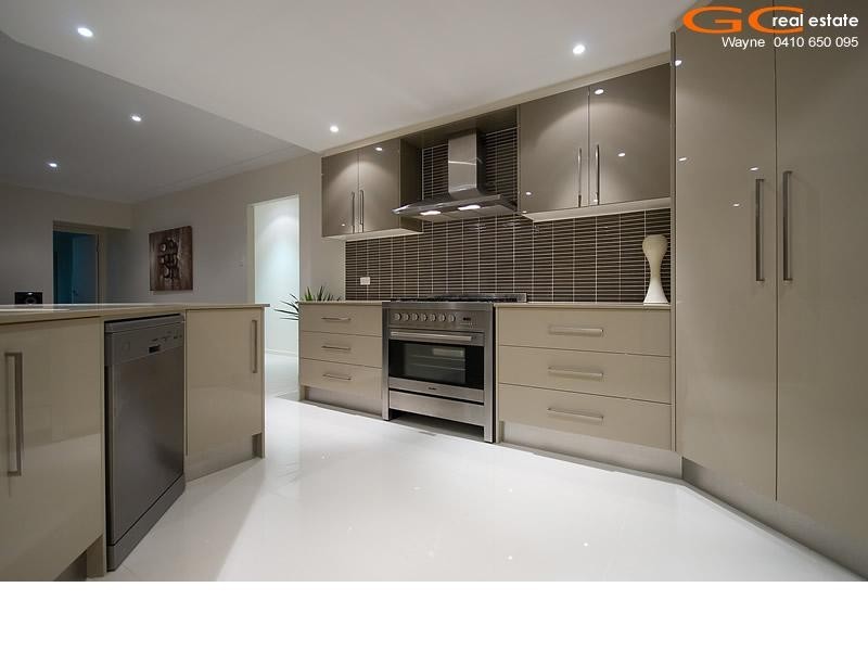 29 Rhodium Crescent, Hope Island QLD 4212