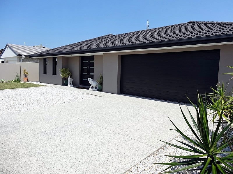 16 Dobell Avenue, Paradise Point QLD 4216