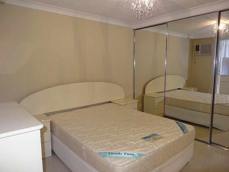 11/130 Marine Parade, Southport QLD 4215