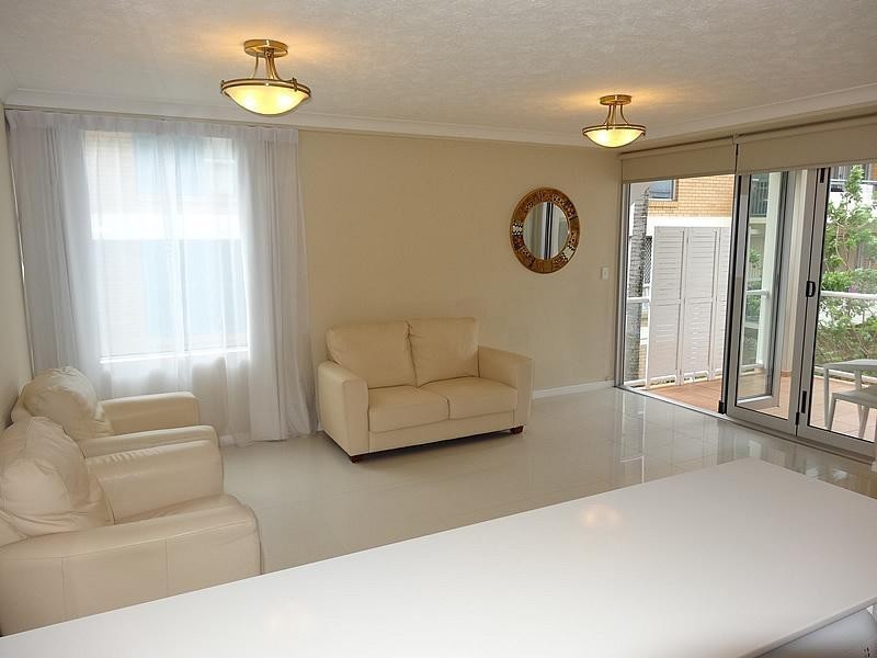 11/130 Marine Parade, Southport QLD 4215