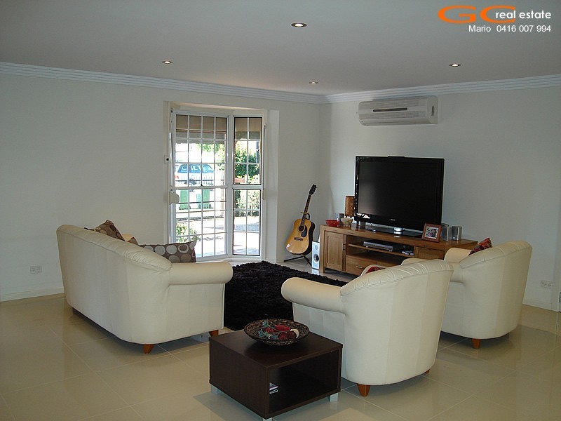 28 Hyacinth Avenue, Hollywell QLD 4216