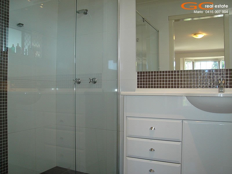 28 Hyacinth Avenue, Hollywell QLD 4216