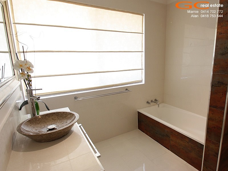 39/469 Pine Ridge Road, Runaway Bay QLD 4216