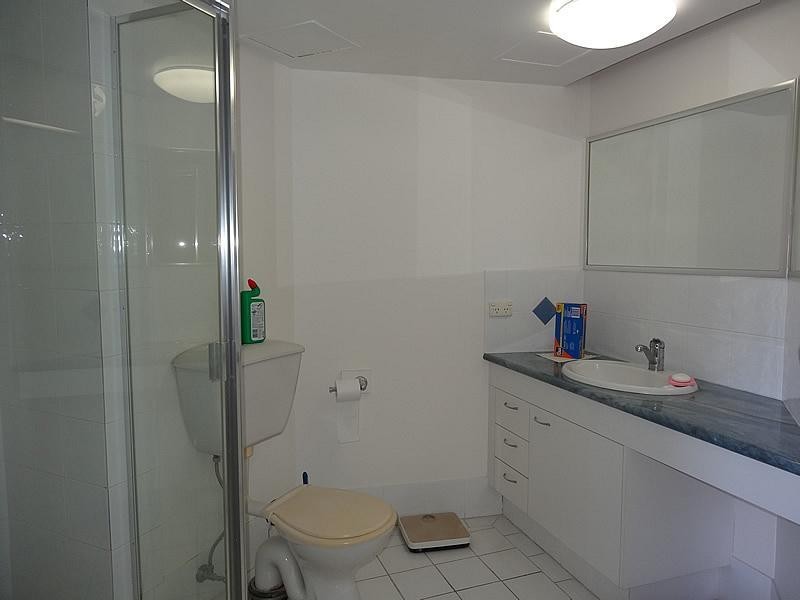 3a/114 Marine Parade, Southport QLD 4215