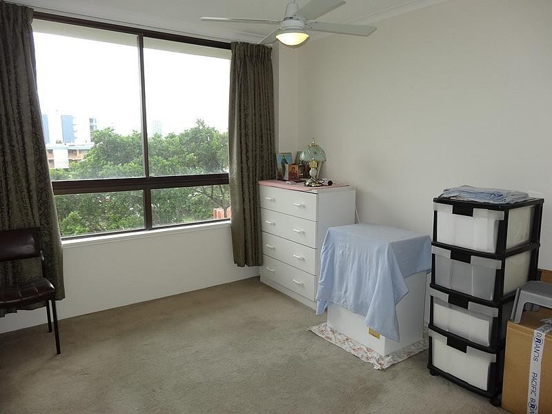 3a/114 Marine Parade, Southport QLD 4215