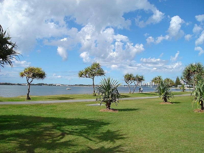 3a/114 Marine Parade, Southport QLD 4215