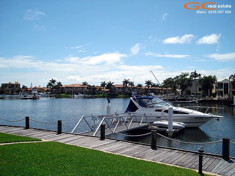 16/87 Morala Avenue, Runaway Bay QLD 4216