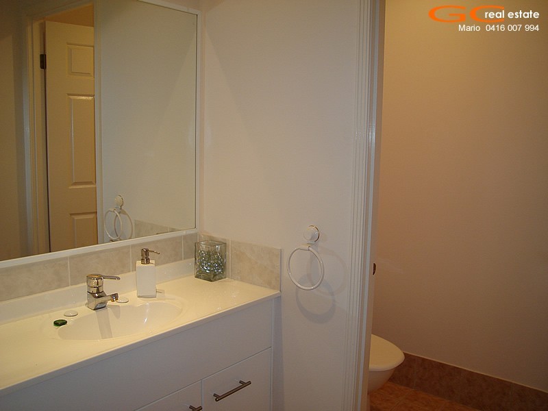 16/87 Morala Avenue, Runaway Bay QLD 4216