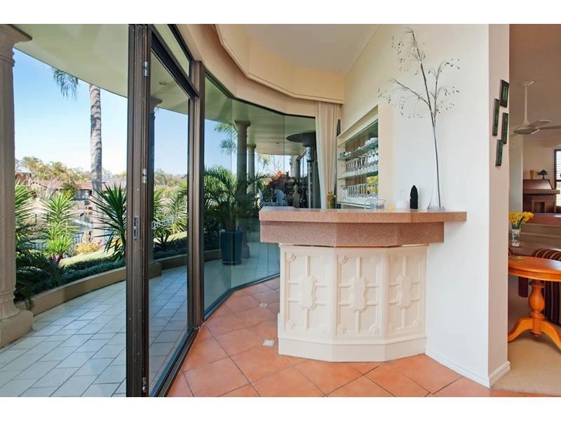 52 Walter Raleigh Crescent, Hollywell QLD 4216