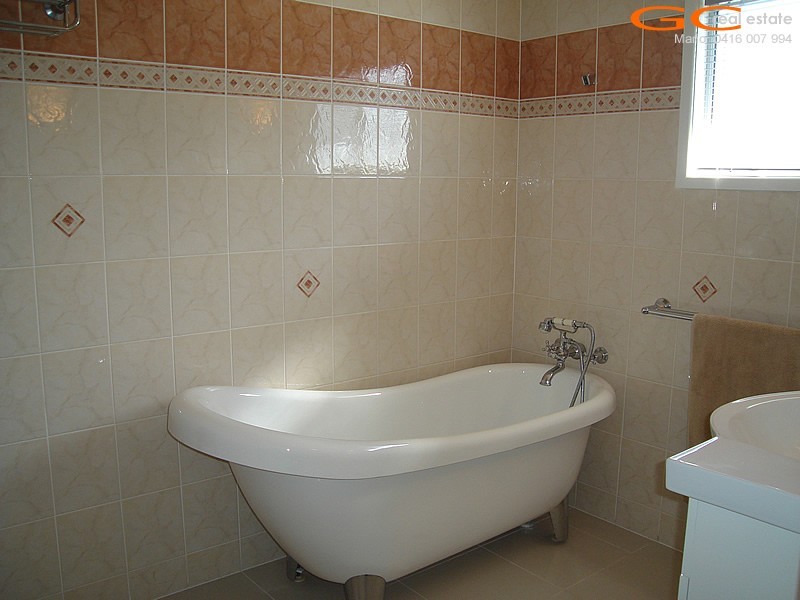 71 Coombabah Road, Runaway Bay QLD 4216