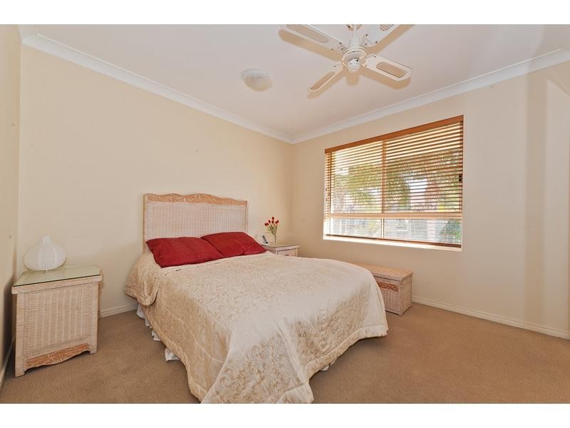 14/89 Bayview Street, Runaway Bay QLD 4216