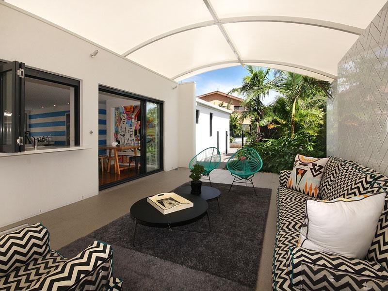 5 Ama Avenue, Runaway Bay QLD 4216