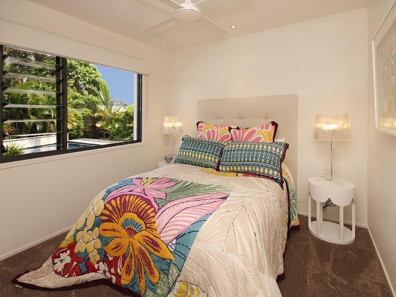 5 Ama Avenue, Runaway Bay QLD 4216