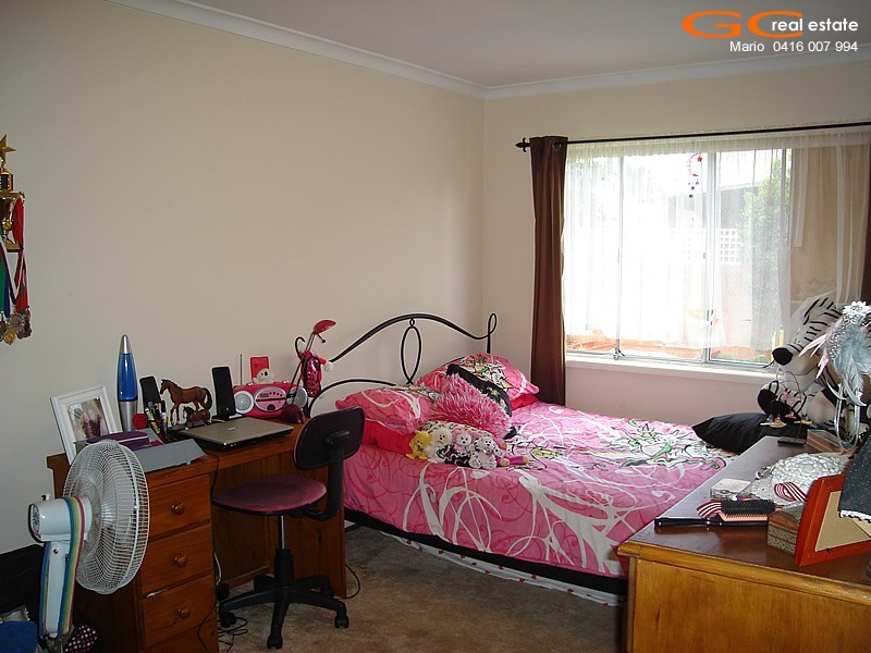 19 Ray Street, Runaway Bay QLD 4216