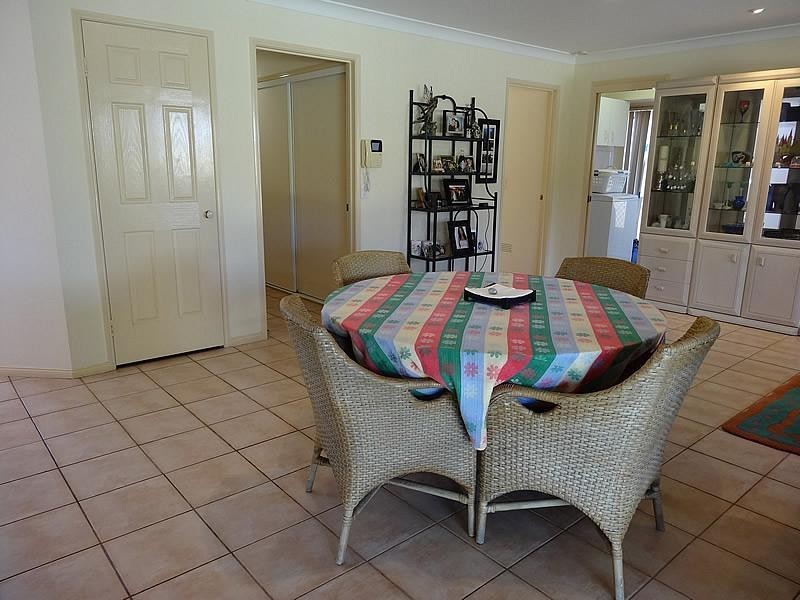 28 Christa Way, Benowa Waters QLD 4217