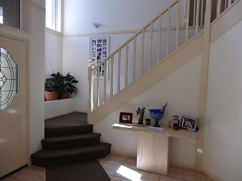 28 Christa Way, Benowa Waters QLD 4217