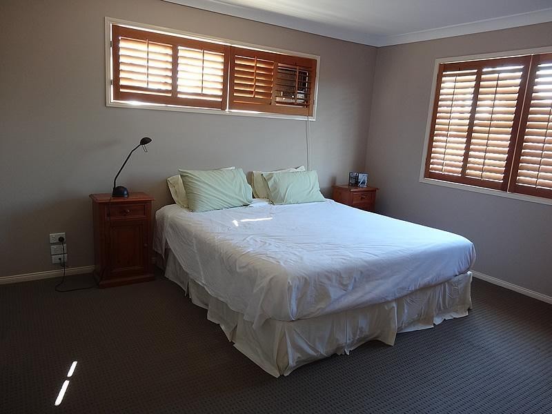 28 Christa Way, Benowa Waters QLD 4217