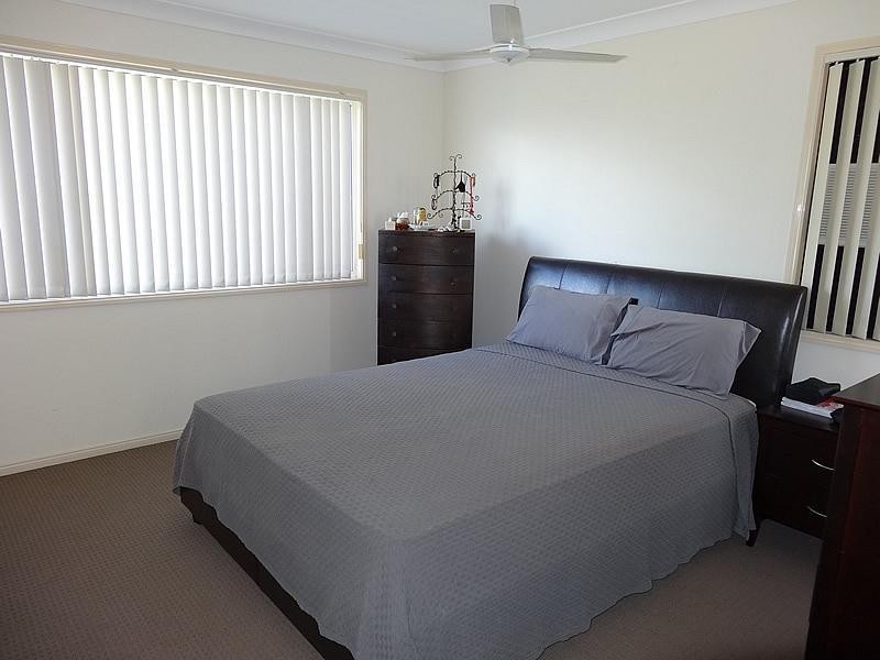 28 Christa Way, Benowa Waters QLD 4217