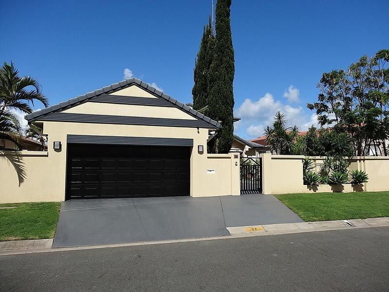 28 Christa Way, Benowa Waters QLD 4217