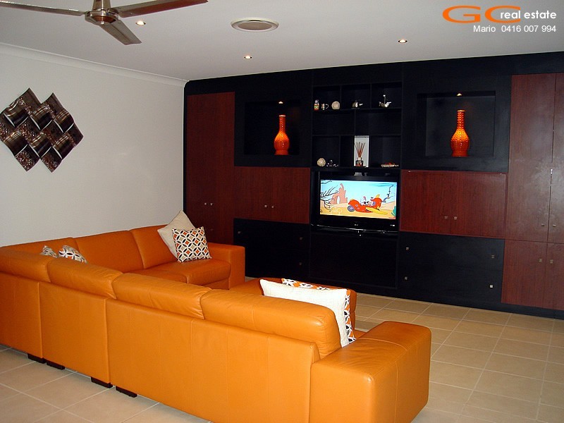 34 Petworth Court, Arundel QLD 4214