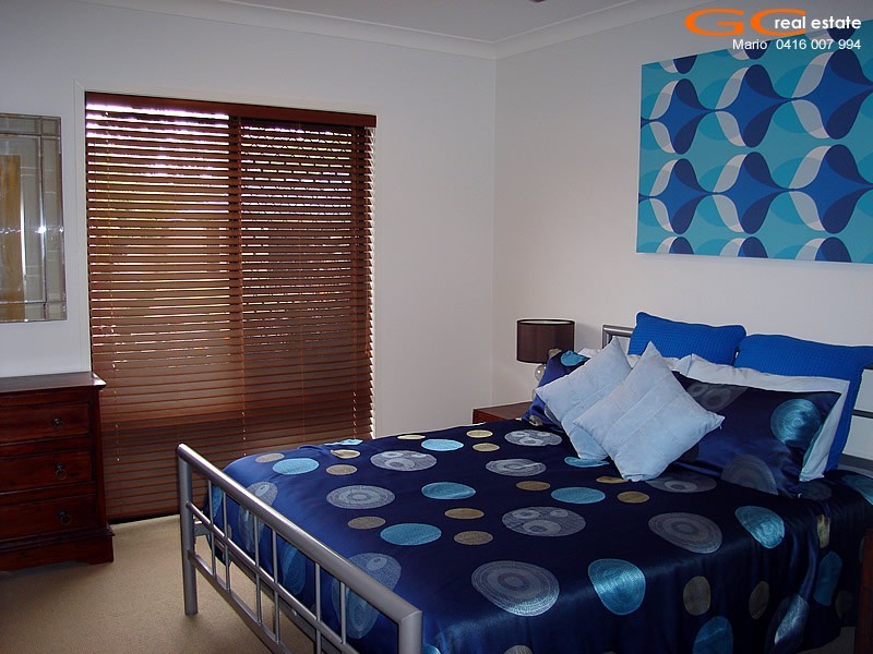 34 Petworth Court, Arundel QLD 4214