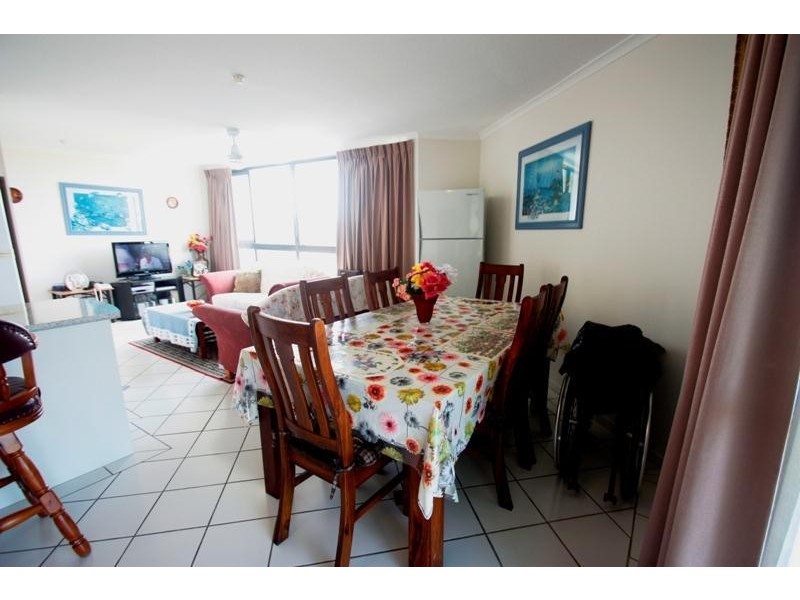 3a/114 Marine Parade, Southport QLD 4215