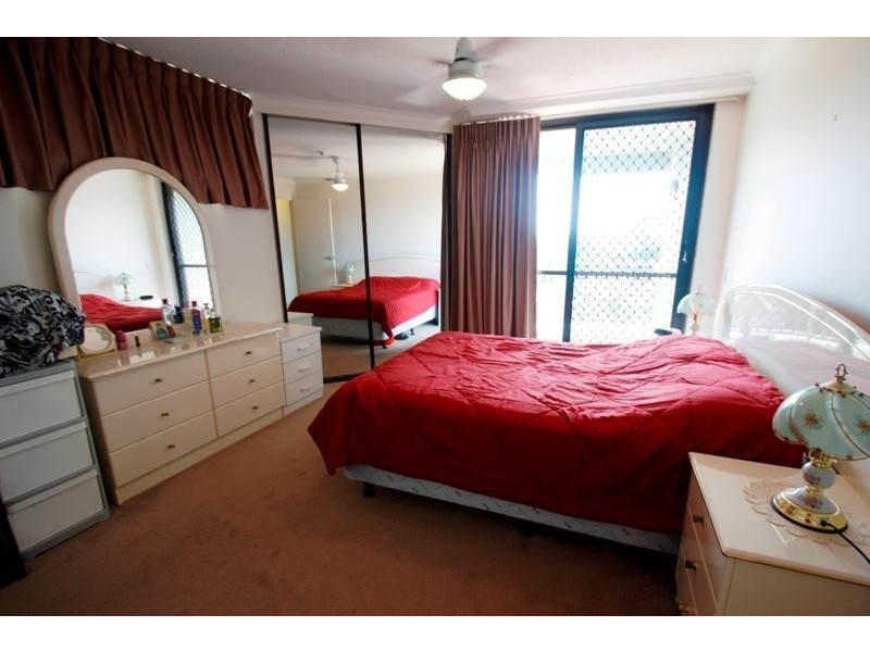 3a/114 Marine Parade, Southport QLD 4215