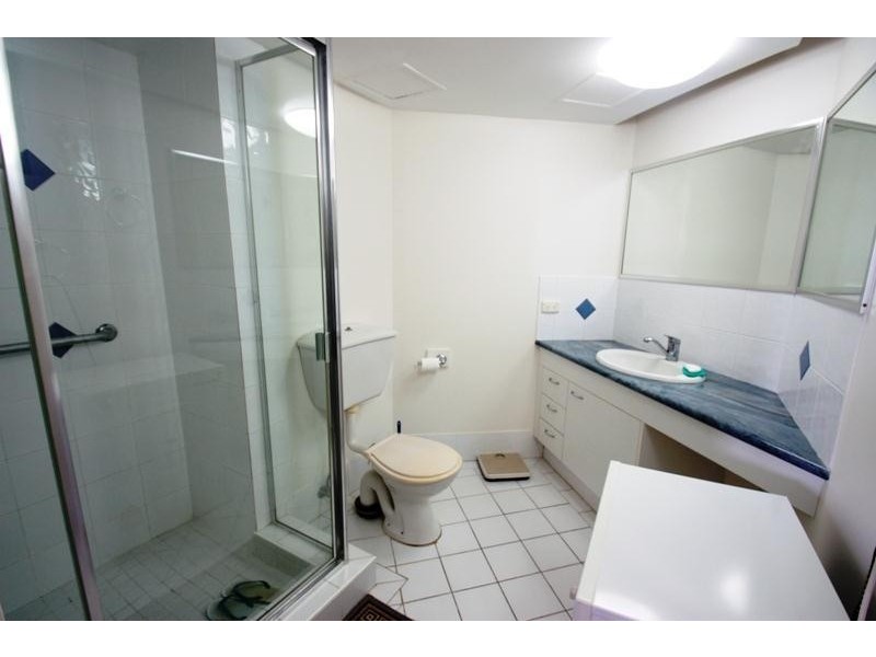 3a/114 Marine Parade, Southport QLD 4215