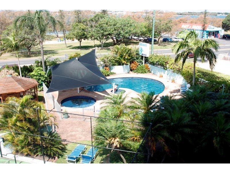 3a/114 Marine Parade, Southport QLD 4215