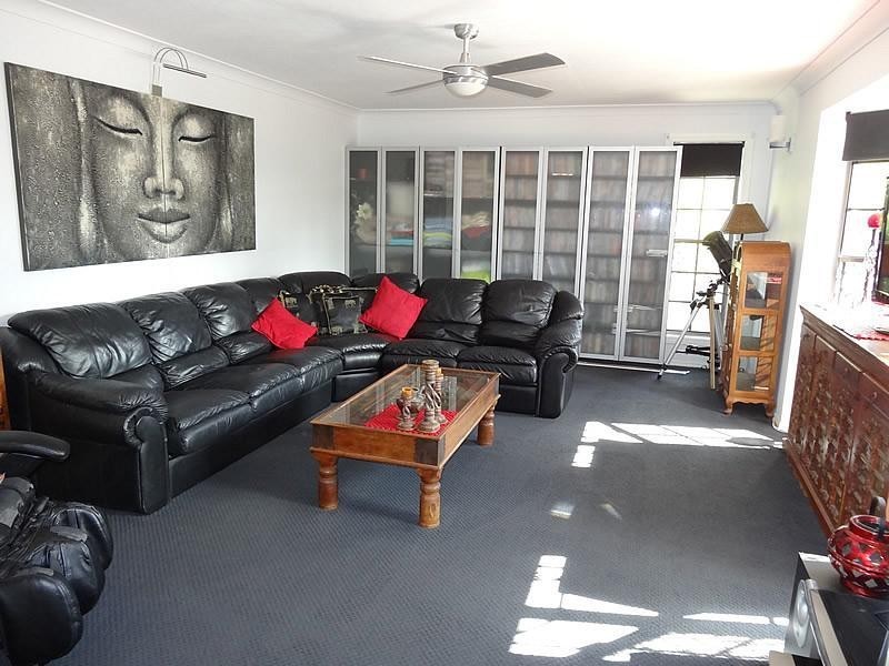 22 Sundown Drive, Paradise Point QLD 4216