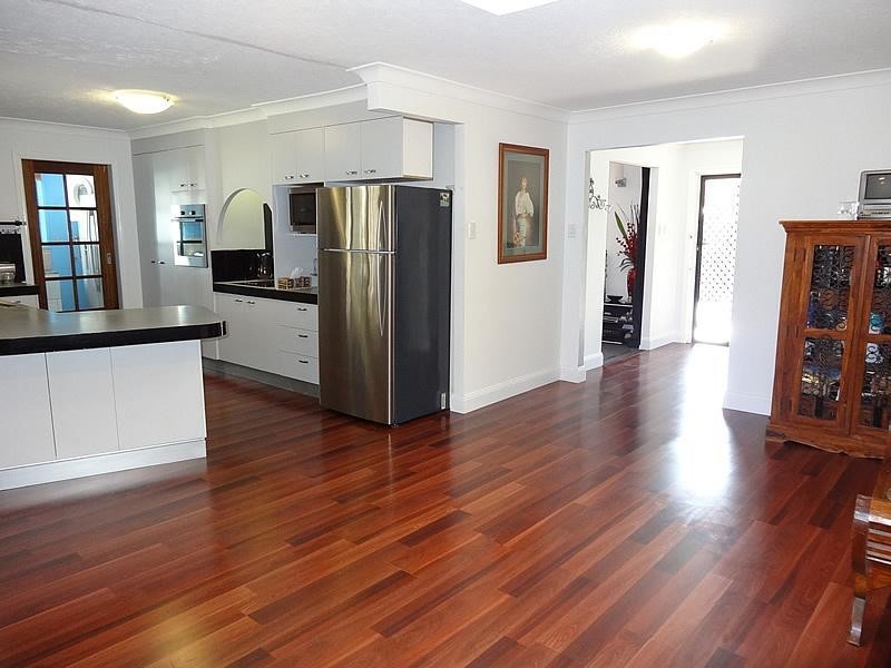 22 Sundown Drive, Paradise Point QLD 4216