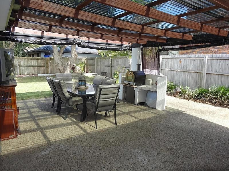 22 Sundown Drive, Paradise Point QLD 4216