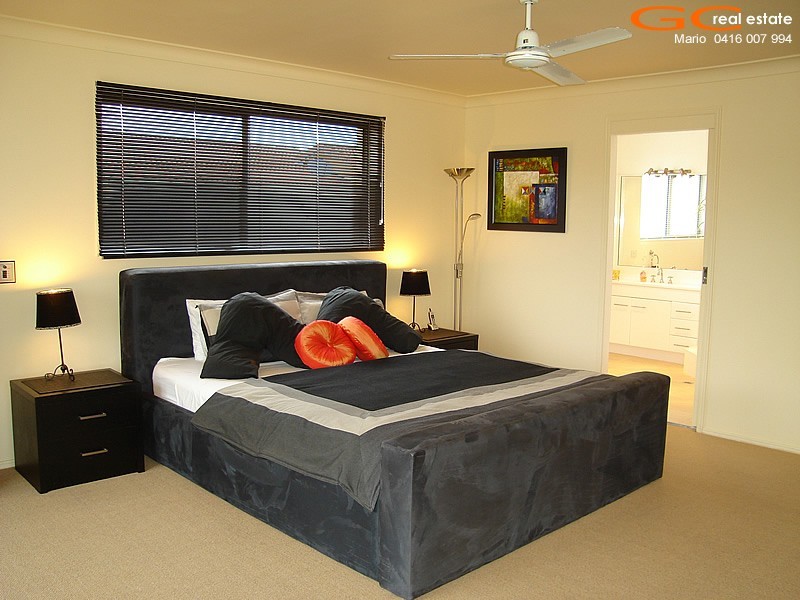 237 Morala Avenue, Runaway Bay QLD 4216