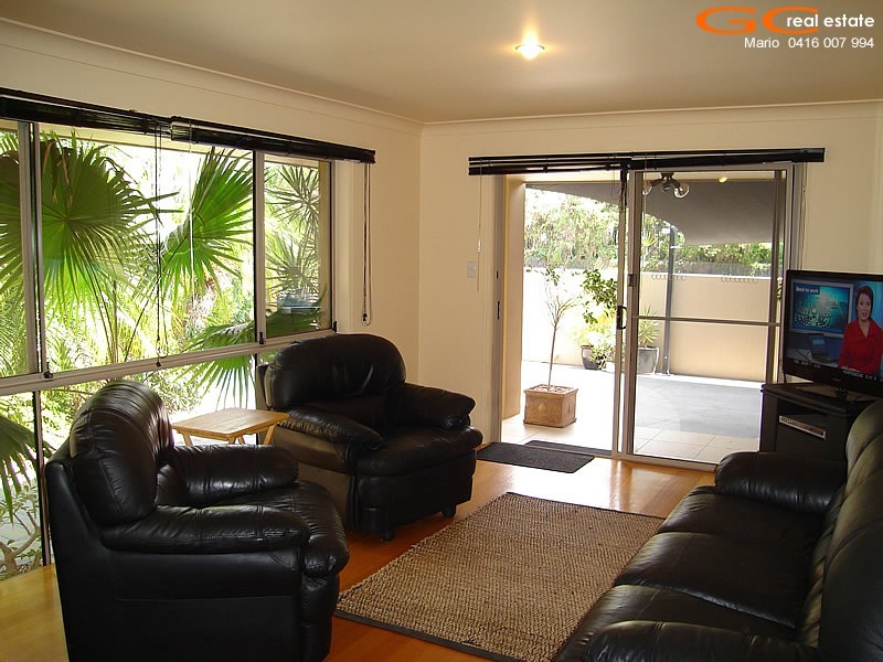 237 Morala Avenue, Runaway Bay QLD 4216