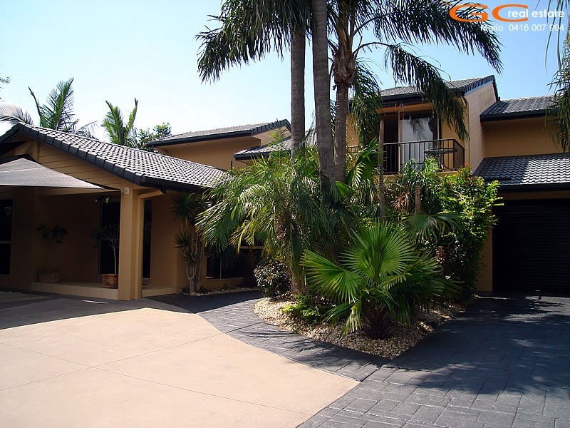 237 Morala Avenue, Runaway Bay QLD 4216