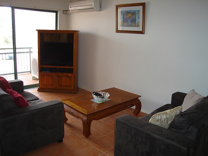 7 Robert Street, Labrador QLD 4215