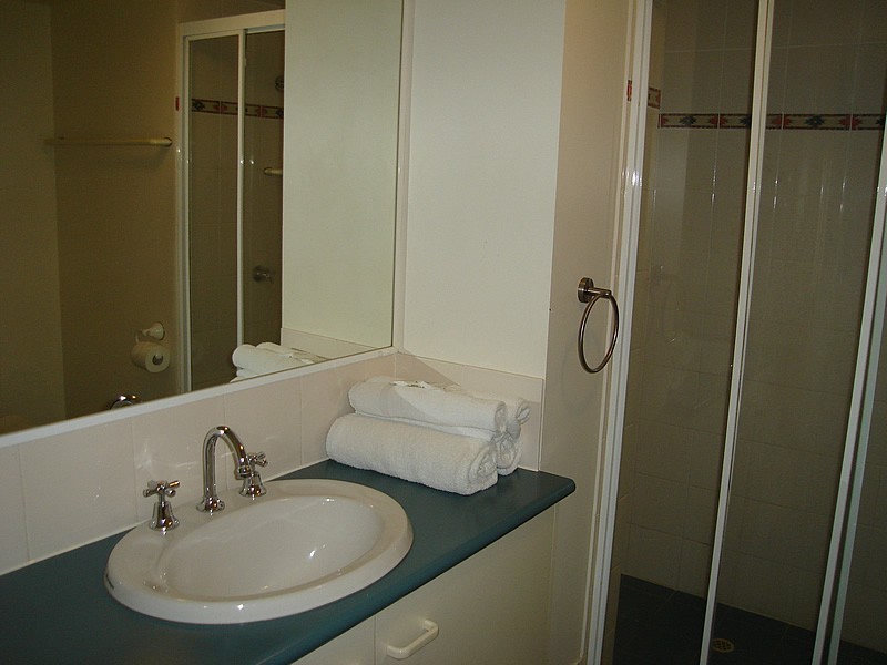 7 Robert Street, Labrador QLD 4215