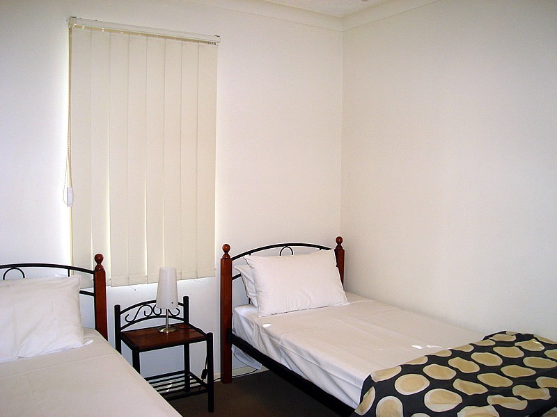 7 Robert Street, Labrador QLD 4215