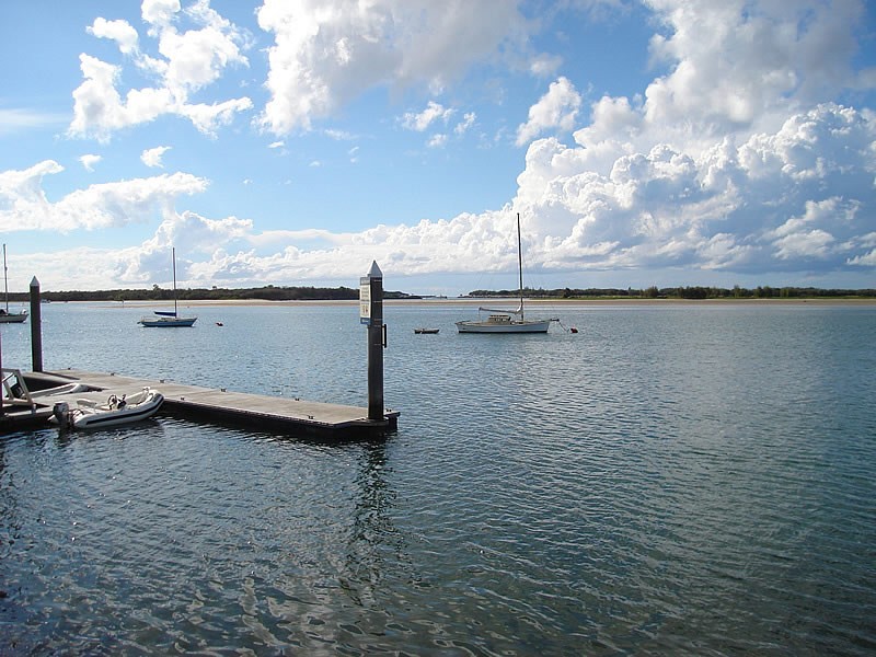 7 Robert Street, Labrador QLD 4215