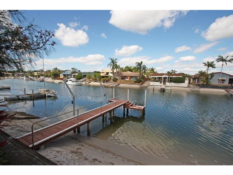 76 Oxley Drive, Paradise Point QLD 4216