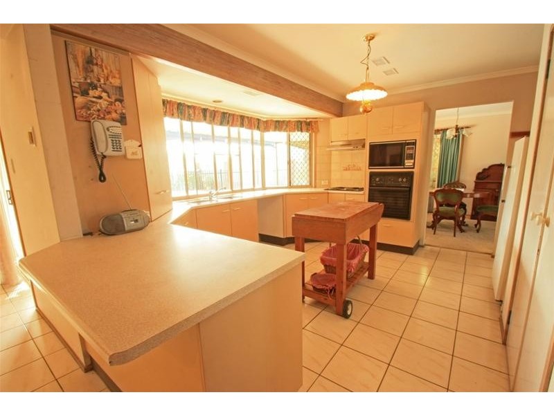 76 Oxley Drive, Paradise Point QLD 4216