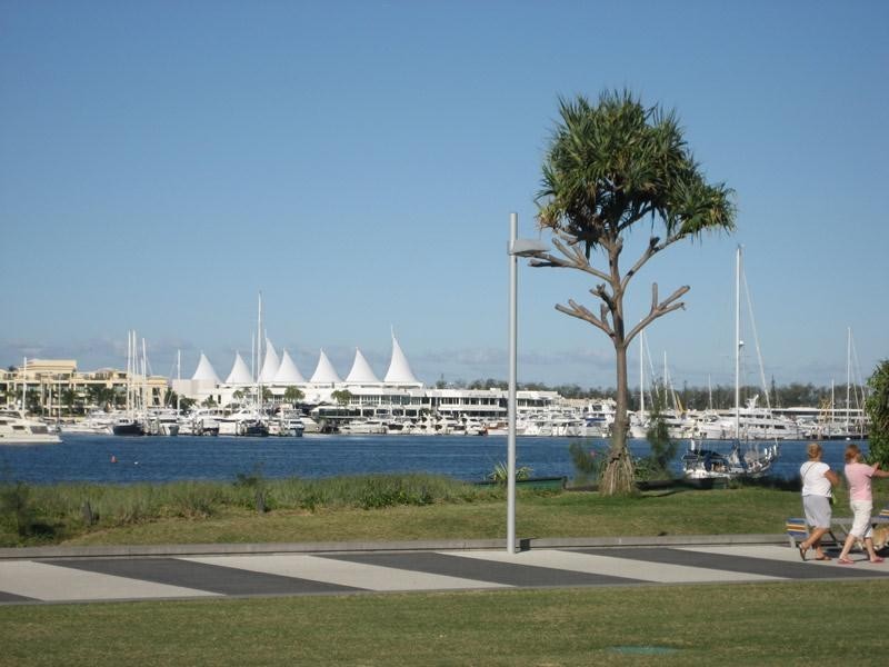 11/130 Marine Parade, Southport QLD 4215